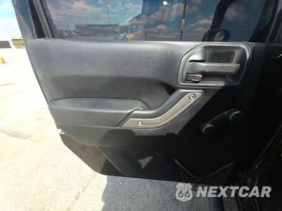 2015 Jeep Wrangler Unlimited Sport - zdjęcie 9 z 34 - miniatura
