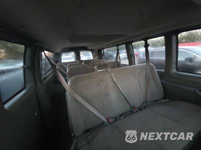 2019 Chevrolet Express 3500 Passenger Van LT 1LT 155.0" WB - zdjęcie 13 z 25 - miniatura