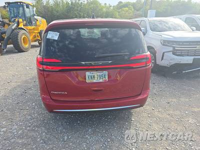 2027 Chrysler Pacifica Select 121.6" WB - zdjęcie 5 z 24 - miniatura