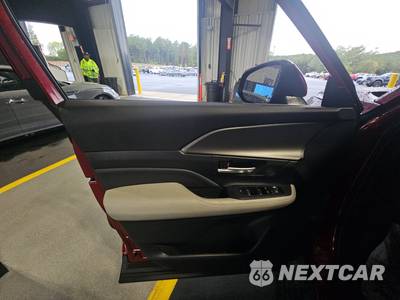 2025 Toyota Grand Highlander XLE - zdjęcie 9 z 18 - miniatura