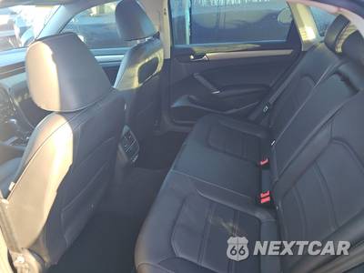 2020 Volkswagen Passat 2.0T SE - zdjęcie 13 z 21 - miniatura