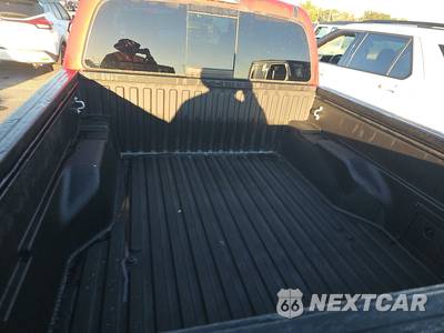 2020 Toyota Tacoma SR5 Crew Cab Medium Bed - zdjęcie 16 z 22 - miniatura