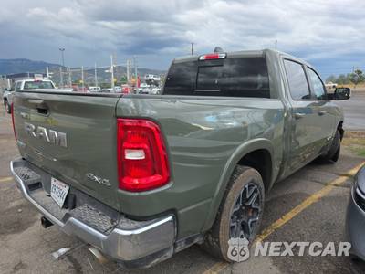 2026 Ram 1500 Laramie Crew Cab Short Bed - zdjęcie 4 z 42 - miniatura