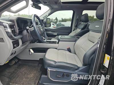 2024 Ford Super Duty F-250 Limited Crew Cab Long Bed - zdjęcie 7 z 23 - miniatura