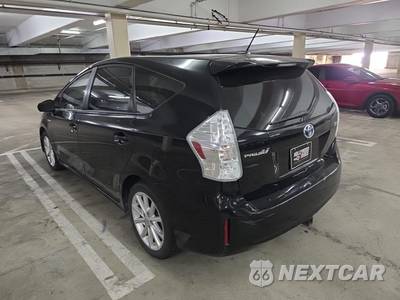 2014 Toyota Prius v Five - zdjęcie 6 z 21 - miniatura