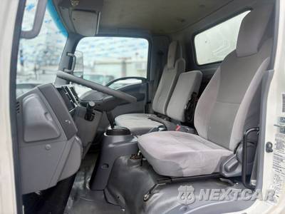 2019 Isuzu NPR Base - zdjęcie 9 z 12 - miniatura