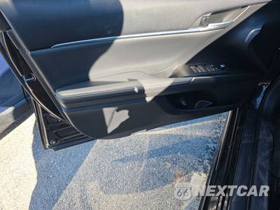 2024 Toyota Camry XSE - zdjęcie 9 z 22 - miniatura