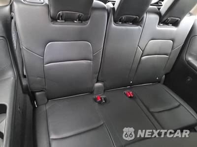 2024 Nissan Pathfinder SL - zdjęcie 17 z 32 - miniatura