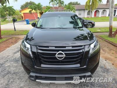 2024 Nissan Pathfinder SL - zdjęcie 8 z 32 - miniatura