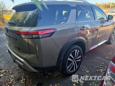 2024 Nissan Pathfinder Platinum - zdjęcie 2 z 26 - miniatura
