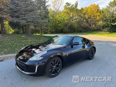 2017 Nissan 370Z Coupe - zdjęcie 2 z 17 - miniatura
