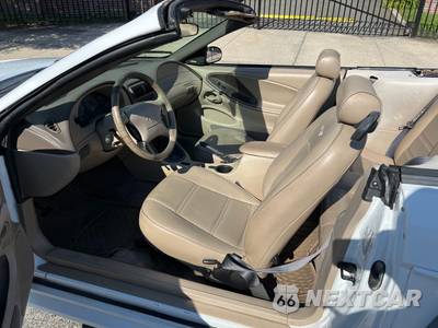 2002 Ford Mustang Deluxe Convertible - zdjęcie 15 z 25 - miniatura