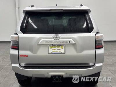 2023 Toyota 4Runner SR5 Premium - zdjęcie 3 z 38 - miniatura