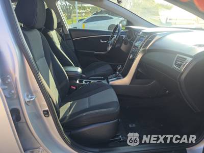 2016 Hyundai Elantra GT Hatchback - zdjęcie 14 z 34 - miniatura
