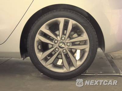 2016 Hyundai Elantra GT Hatchback - zdjęcie 12 z 34 - miniatura