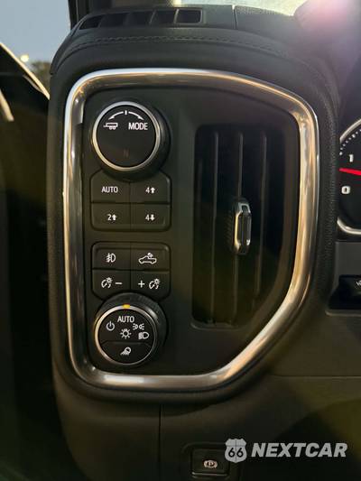 2020 Chevrolet Silverado 2500HD LTZ Crew Cab Medium Bed 1LZ - zdjęcie 18 z 26 - miniatura