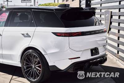 2025 Land Rover Range Rover Sport SE - zdjęcie 13 z 84 - miniatura