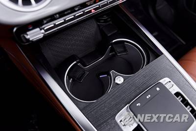 2026 Mercedes-Benz AMG G 63 4MATIC - zdjęcie 83 z 97 - miniatura