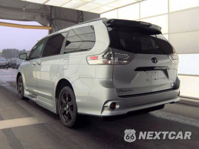 2020 Toyota Sienna SE 8-Passenger 119.3" WB - zdjęcie 6 z 21 - miniatura
