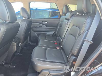 2023 Nissan Pathfinder SL - zdjęcie 13 z 21 - miniatura