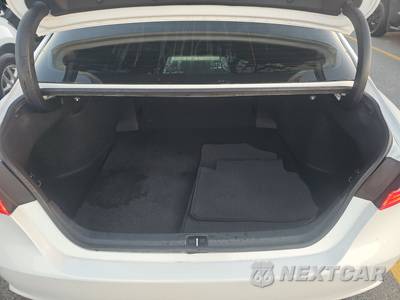 2023 Toyota Camry XSE - zdjęcie 16 z 21 - miniatura