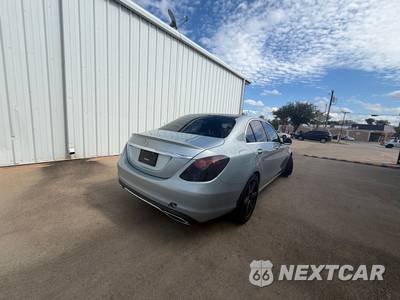 2016 Mercedes-Benz C 300 - zdjęcie 12 z 45 - miniatura