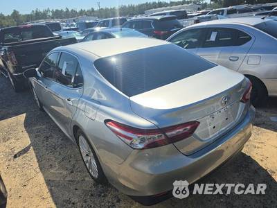2018 Toyota Camry XLE - zdjęcie 18 z 26 - miniatura