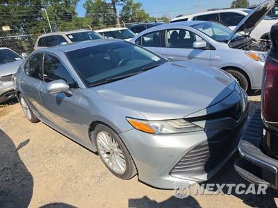 2018 Toyota Camry XLE - zdjęcie 20 z 26 - miniatura