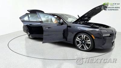 2026 BMW 7 Series 740i xDrive M SPORT LINE - zdjęcie 11 z 50 - miniatura