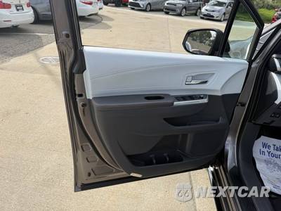 2022 Toyota Sienna XSE 7-Passenger 120.5" WB - zdjęcie 11 z 35 - miniatura