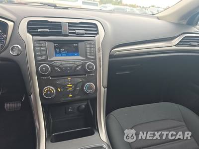 2017 Ford Fusion SE - zdjęcie 11 z 23 - miniatura