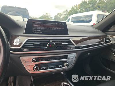 2020 BMW 7 Series Sedan 740i M SPORT LINE - zdjęcie 17 z 25 - miniatura