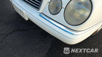 1999 Mercedes-Benz E 430 Sedan - zdjęcie 23 z 32 - miniatura