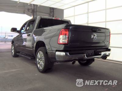 2023 Ram 1500 Big Horn Crew Cab Short Bed - zdjęcie 6 z 23 - miniatura