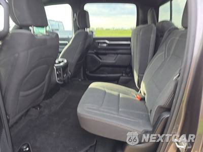 2023 Ram 1500 Big Horn Crew Cab Short Bed - zdjęcie 13 z 23 - miniatura