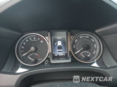 2023 Toyota Tacoma TRD Off-Road Crew Cab Long Bed - zdjęcie 12 z 26 - miniatura