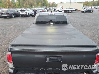 2023 Toyota Tacoma TRD Off-Road Crew Cab Long Bed - zdjęcie 16 z 26 - miniatura