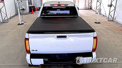 2023 Toyota Tundra SR5 Crew Cab Short Bed - zdjęcie 5 z 30 - miniatura