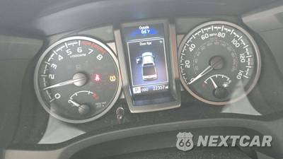 2023 Toyota Tacoma TRD Off-Road Crew Cab Long Bed - zdjęcie 19 z 26 - miniatura