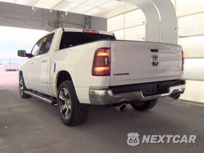 2023 Ram 1500 Laramie Crew Cab Short Bed - zdjęcie 6 z 23 - miniatura