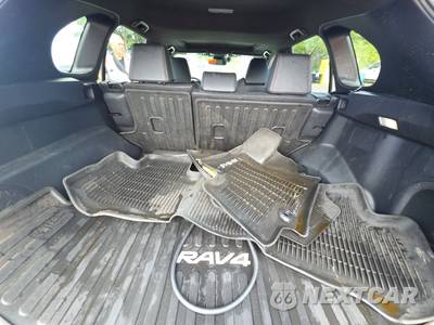 2023 Toyota RAV4 Prime XSE - zdjęcie 16 z 25 - miniatura