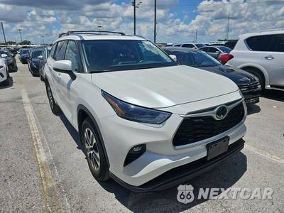 2021 Toyota Highlander XLE - zdjęcie 3 z 20 - miniatura