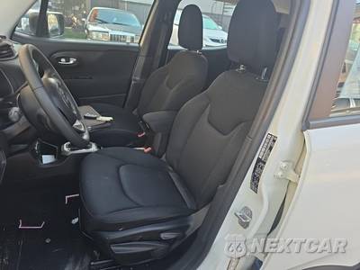 2017 Jeep Renegade Sport - zdjęcie 13 z 24 - miniatura