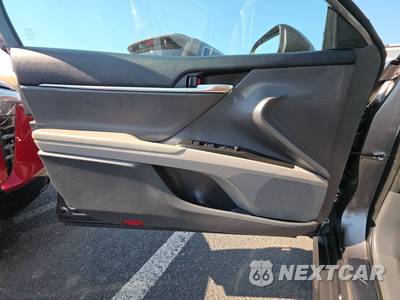 2024 Toyota Camry LE - zdjęcie 9 z 37 - miniatura