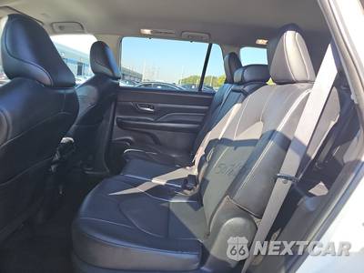 2024 Toyota Grand Highlander XLE - zdjęcie 13 z 35 - miniatura