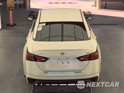 2020 Nissan Altima SR - zdjęcie 5 z 29 - miniatura