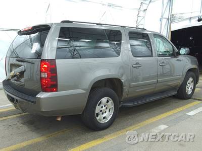 2007 Chevrolet Suburban 1500 LT - zdjęcie 4 z 39 - miniatura