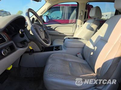 2007 Chevrolet Suburban 1500 LT - zdjęcie 7 z 39 - miniatura