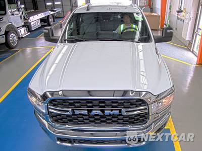 2024 Ram 2500 Big Horn Crew Cab Medium Bed - zdjęcie 2 z 29 - miniatura