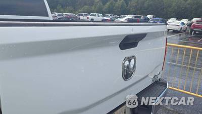 2024 Ram 2500 Big Horn Crew Cab Medium Bed - zdjęcie 19 z 25 - miniatura